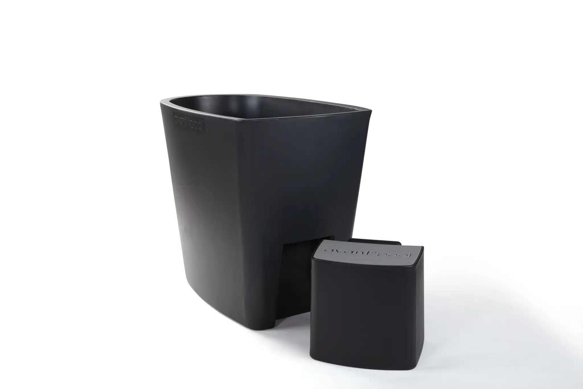 avantopool-hanki-1 Avantopool Hanki pool with lid, plugged - Image 1